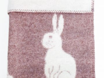 Дизайнерское шерстяное одеяло &quot;Кролик Роджер&quot; в подарочной коробке